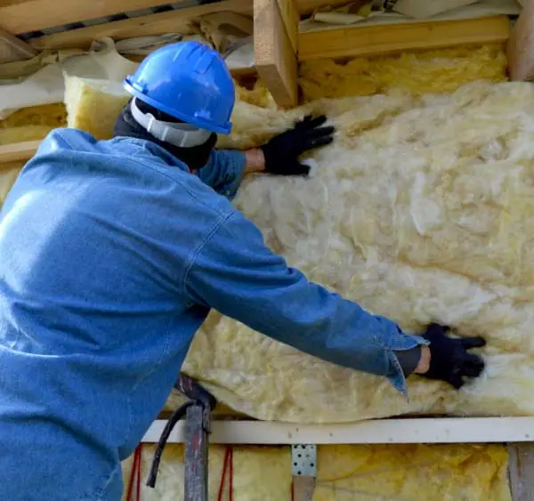 Install Technician, completing fiberglass install in Las Vegas.