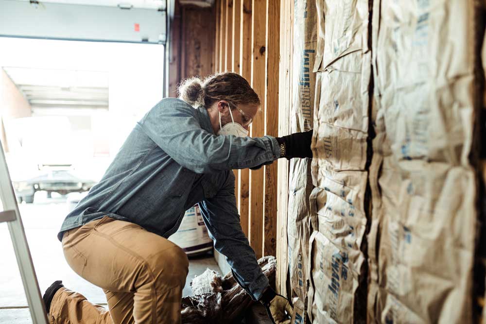 Knauff fiberglass insulation batts displayed in a rolled format, highlighting their flexibility and suitability for various insulation projects in homes and buildings. Knauff fiberglass insulation batts displayed in a rolled format, highlighting their flexibility and suitability for various insulation projects in homes and buildings.